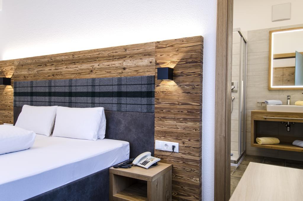 Hotel Garni Persutt Ischgl Exterior photo